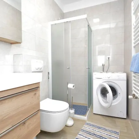 Bellevue - Pul332 By Interhome